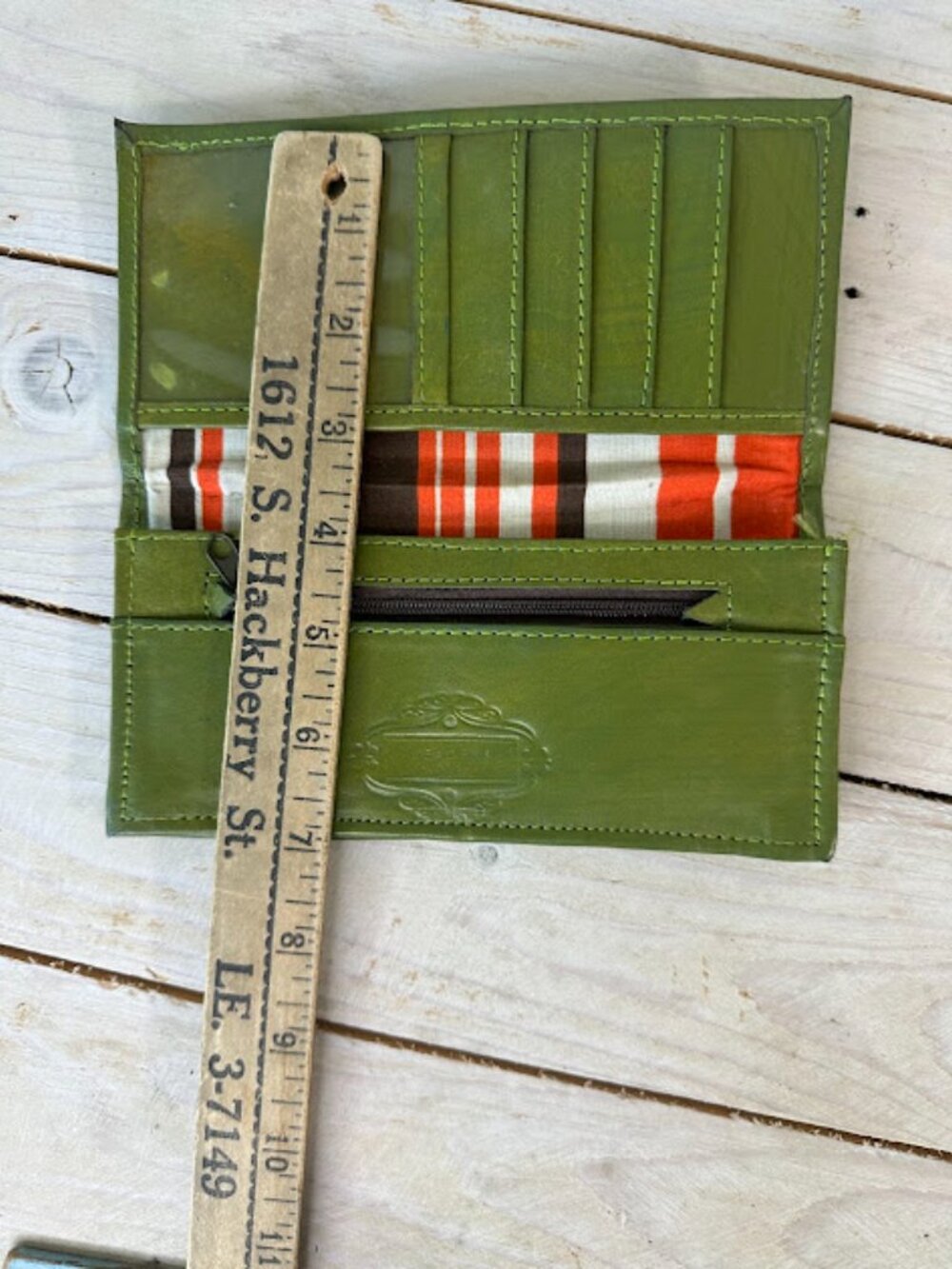 Leaders in Leather Green Tooled Wallet - Picture 6 of 9